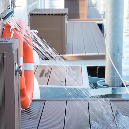 Luxury Floating Sea House Star Line - With Jacuzzi - Marina 보트호텔 포르토로즈