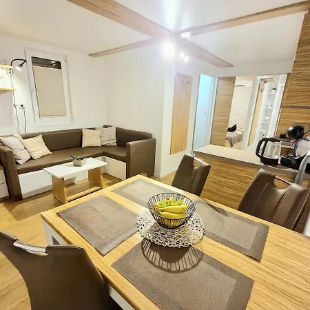 Luxury Floating Sea House Star Line - With Jacuzzi - Marina *