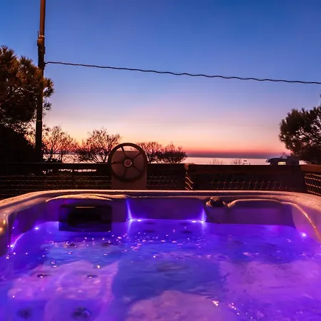 Luxury Floating Sea House Star Line - With Jacuzzi - Marina 포르토로즈