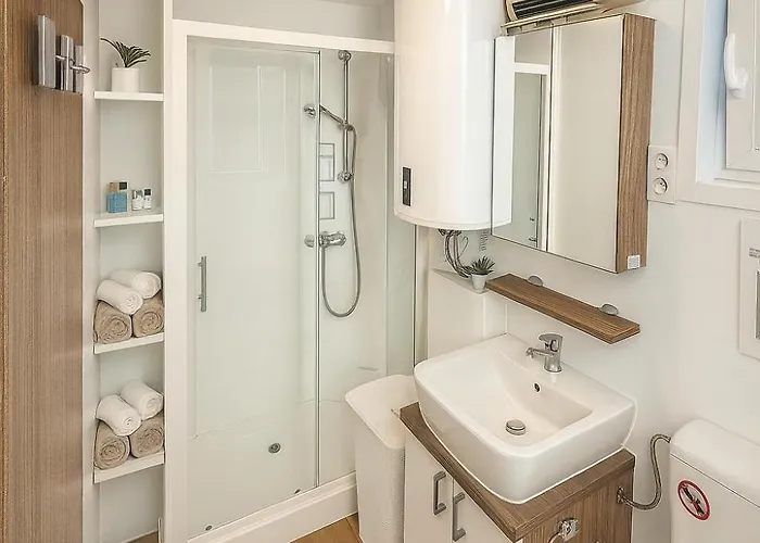 Luxury Floating Sea House Star Line - With Jacuzzi - Marina Portorož