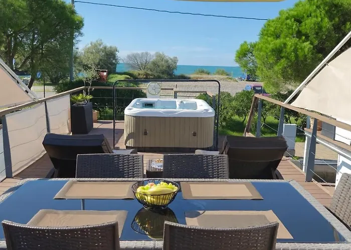 Luxury Floating Sea House Star Line - With Jacuzzi - Marina Båthotell Portorož