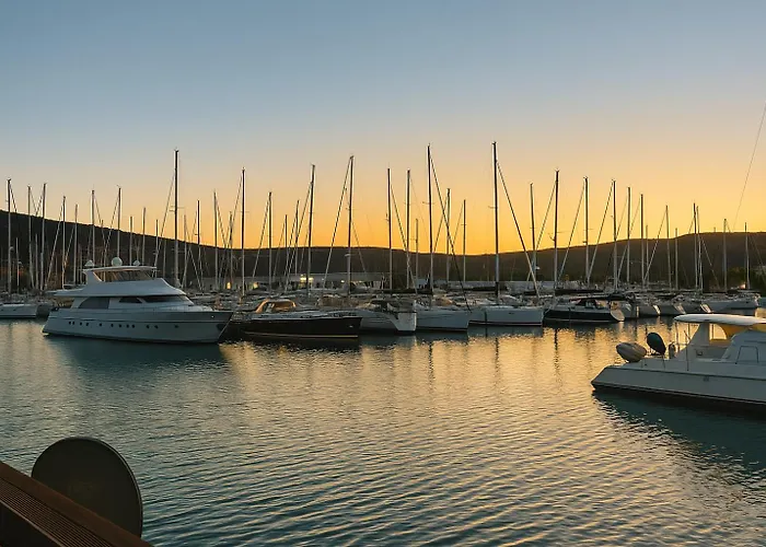 Luxury Floating Sea House Star Line - With Jacuzzi - Marina Portorož